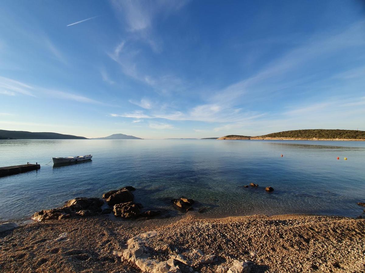 Sidus Maris, Spacious Seaside Apartment With Free Parking Martinšćica Eksteriør bilde