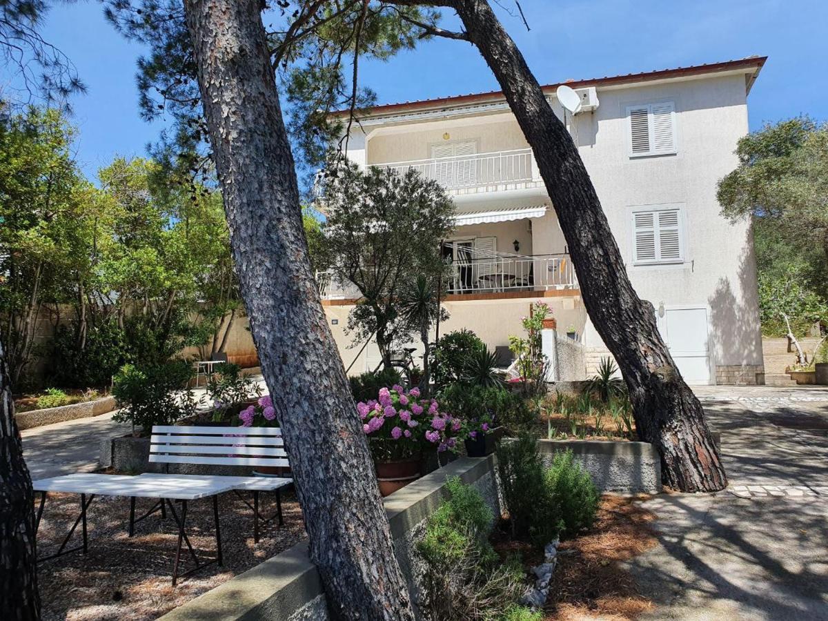 Sidus Maris, Spacious Seaside Apartment With Free Parking Martinšćica Eksteriør bilde
