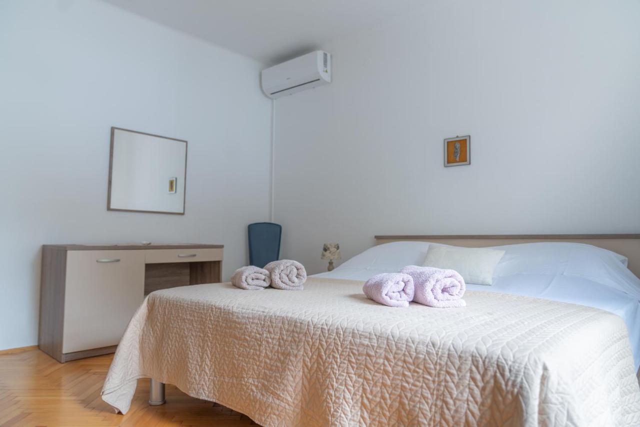 Sidus Maris, Spacious Seaside Apartment With Free Parking Martinšćica Eksteriør bilde