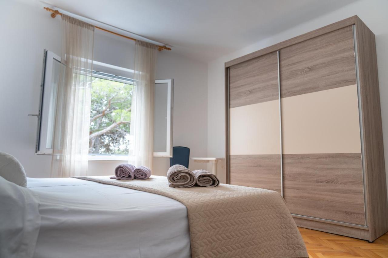 Sidus Maris, Spacious Seaside Apartment With Free Parking Martinšćica Eksteriør bilde