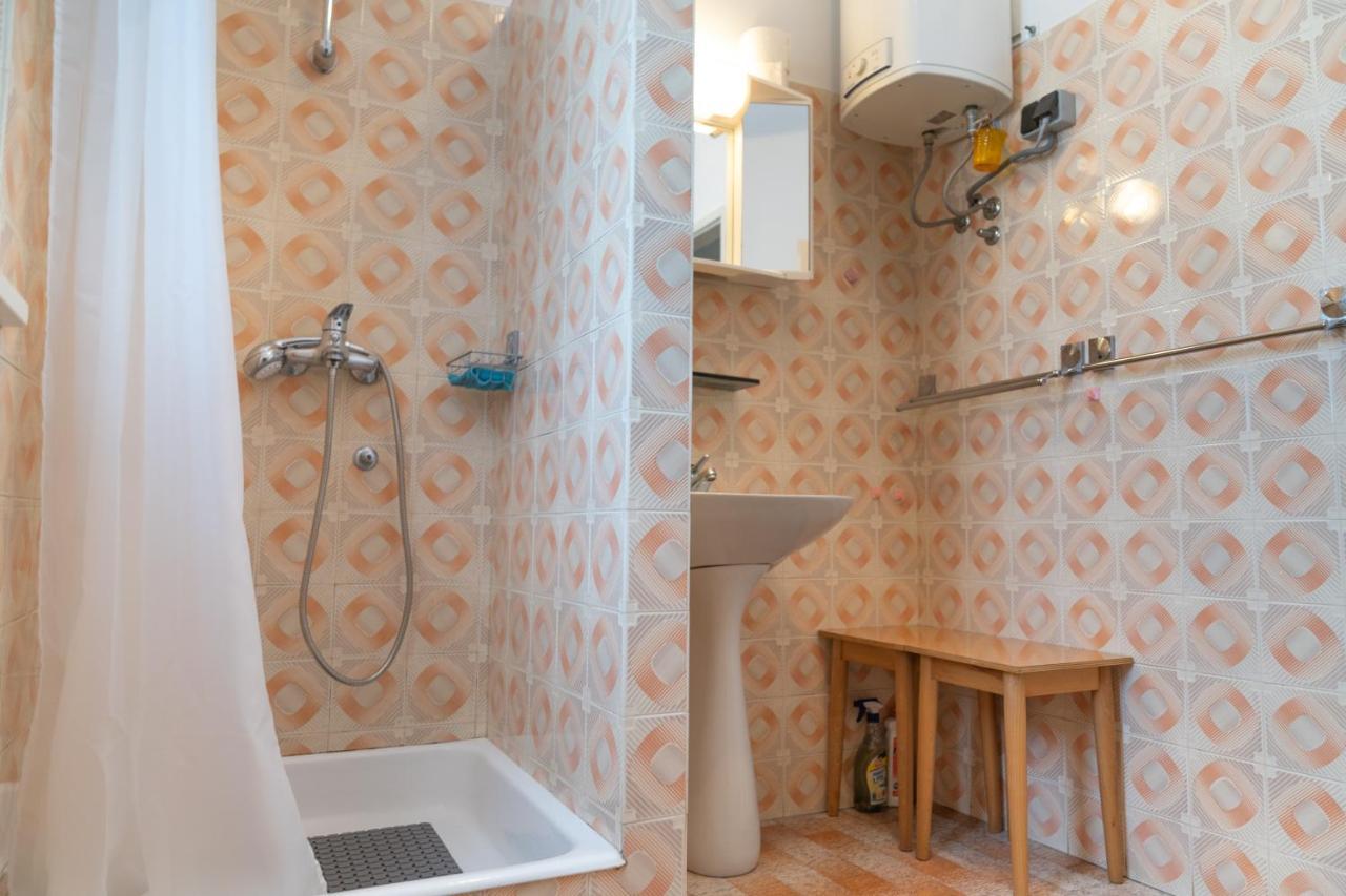 Sidus Maris, Spacious Seaside Apartment With Free Parking Martinšćica Eksteriør bilde